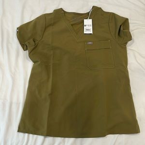 FIGS Bei Classic Cargo Top L